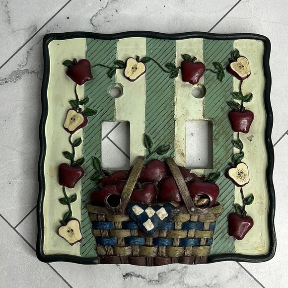 Apple Orchard Kitchen Dining Apples Switchplates set of  4 Light Switch Covers - Picture 2 of 3